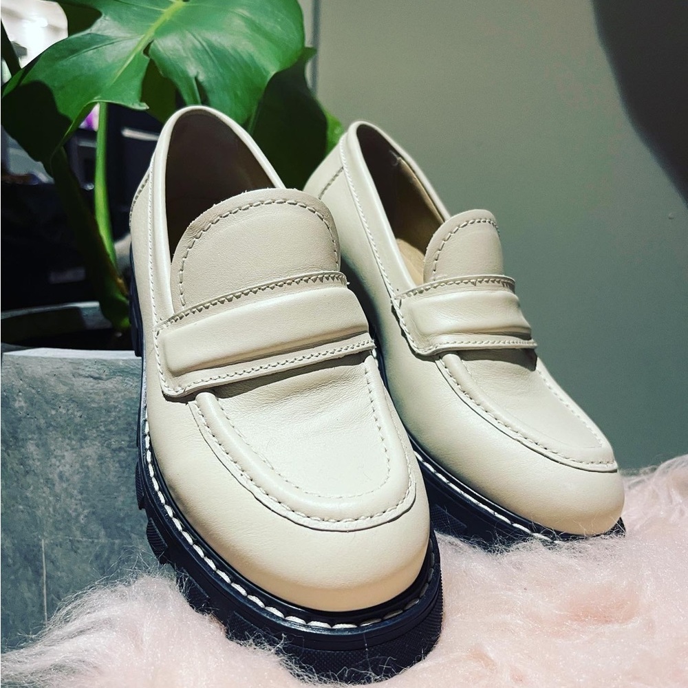 Brand new La Canadienne shoes